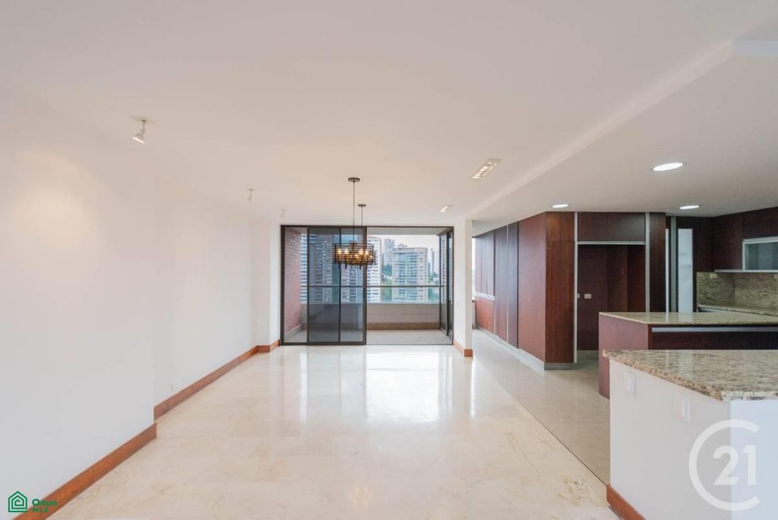 Condo in Medellín, Antioquia, Colombia 5 - 17296492