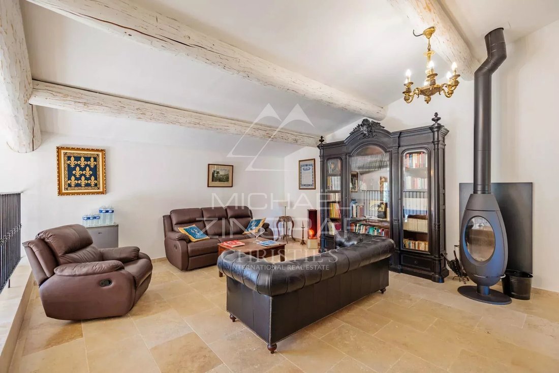 Estate in Le Castellet, Provence-Alpes-Côte d'Azur, France 5 - 18575212