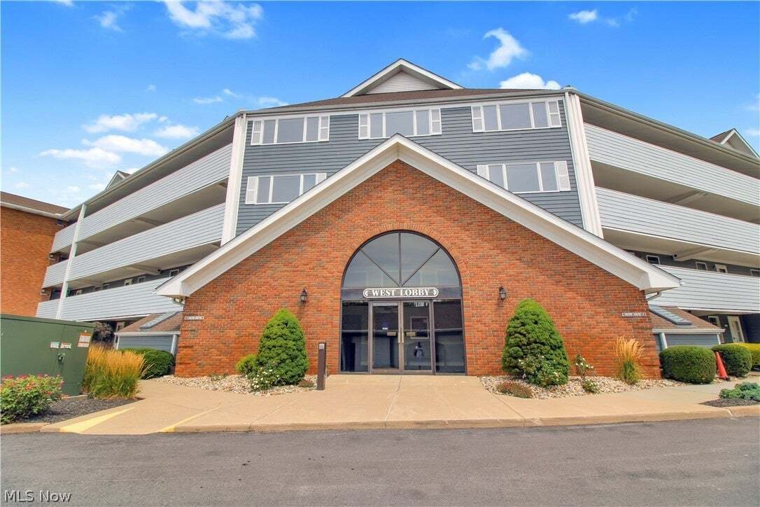 Condo in Port Clinton, Ohio, United States 1 - 18576098