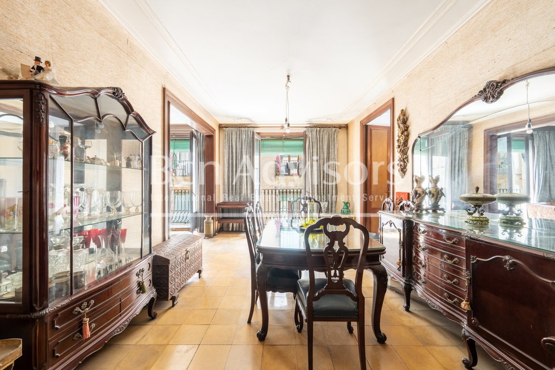 Apartment in Ciutat Vella, Barcelona, Spain 2 - 18577968