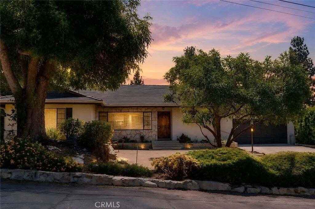 House in Glendale, California, United States 2 - 18577261