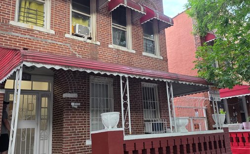 House in New York, New York, United States 1
