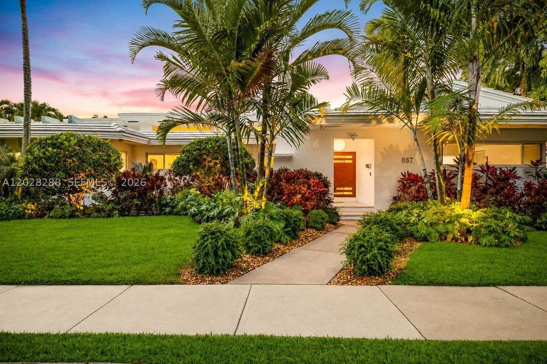 House in Miami, Florida, United States 3 - 18112947