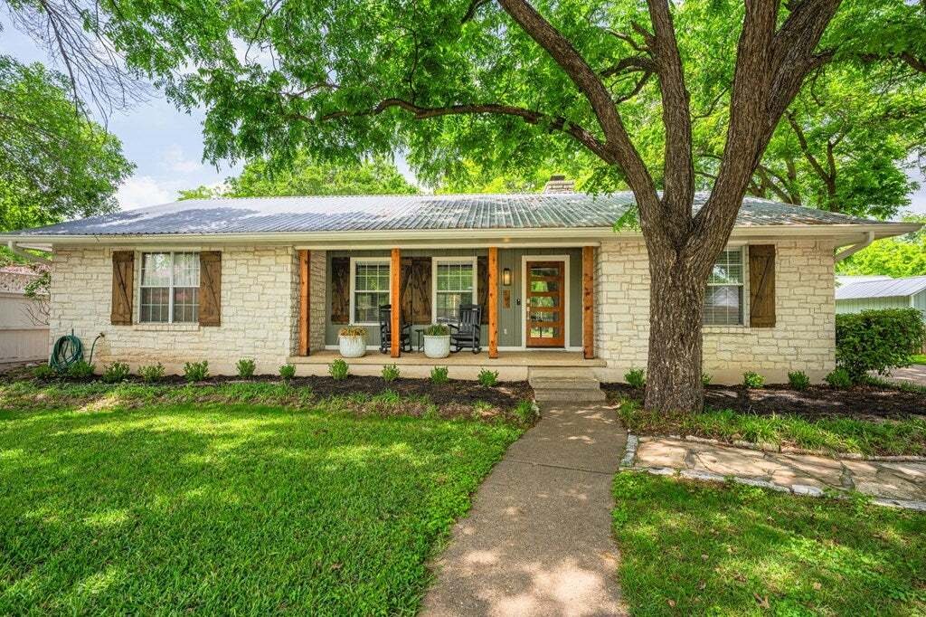 House in Fredericksburg, Texas, United States 3 - 18576007
