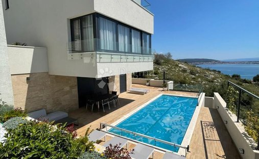 House in Seget Donji, Split-Dalmatia County, Croatia 1