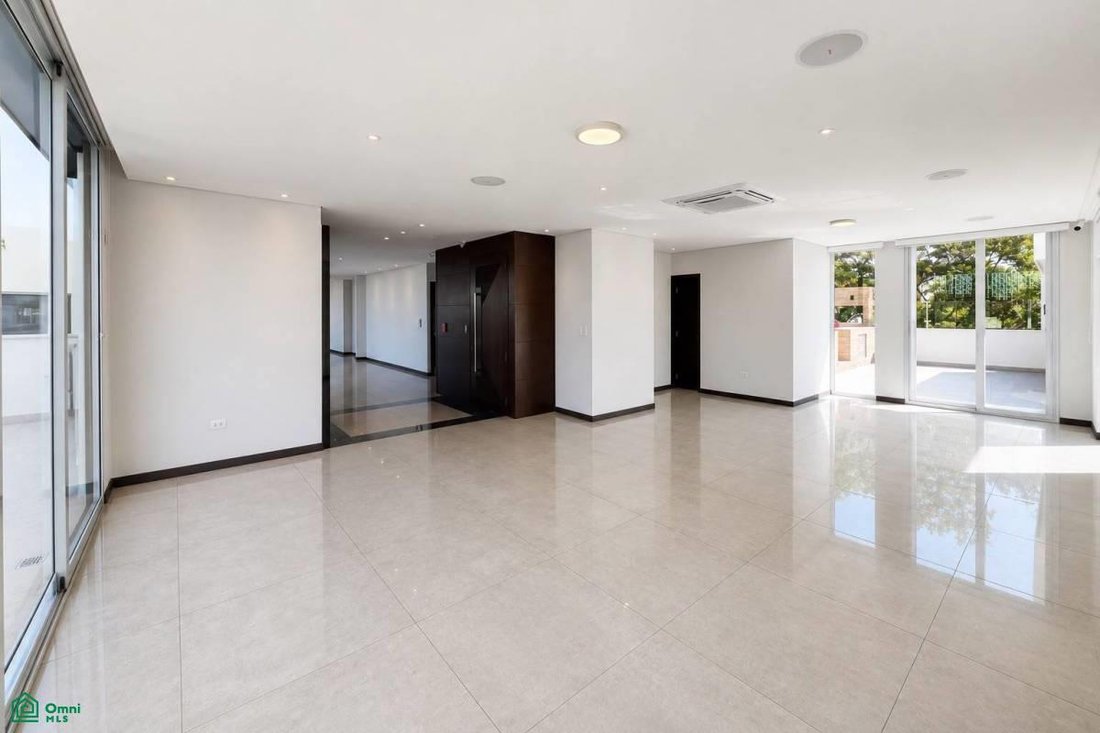 Condo in Santa Cruz de la Sierra, Santa Cruz Department, Bolivia 1 - 18505500
