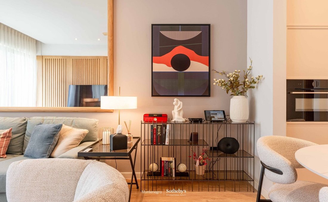 Apartment in Tivat, Tivat Municipality, Montenegro 5 - 18574957
