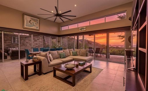 Casa en Playa Hermosa, Provincia de Guanacaste, Costa Rica 1