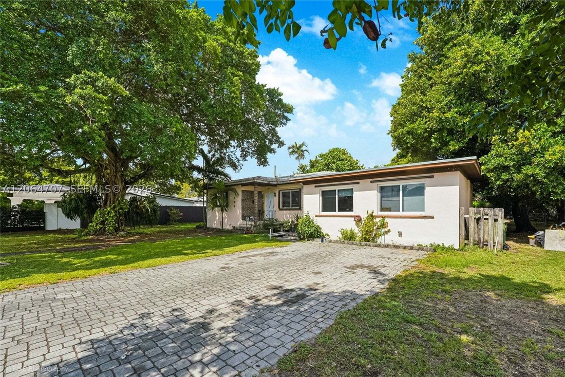 House in Hialeah, Florida, United States 4 - 18576923