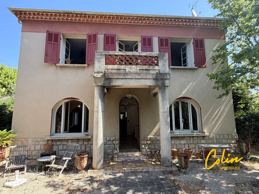 Country House in Granettes-Jauberte-Sainte Anne, Aix-en-Provence, France 2 - 18578741