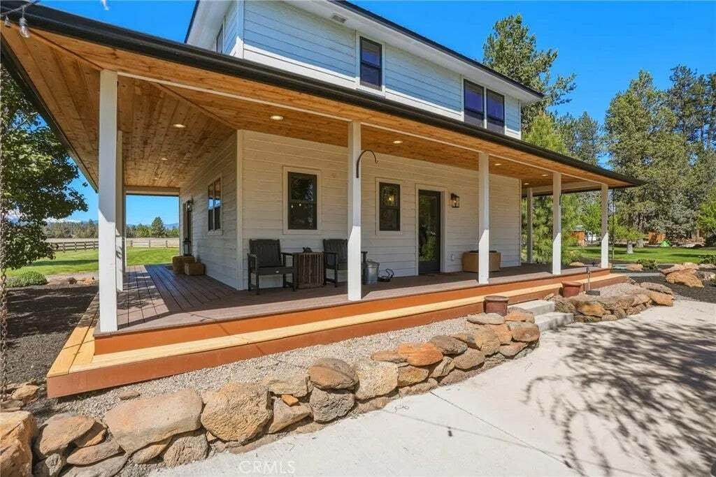 House in Sisters, Oregon, United States 3 - 18577235