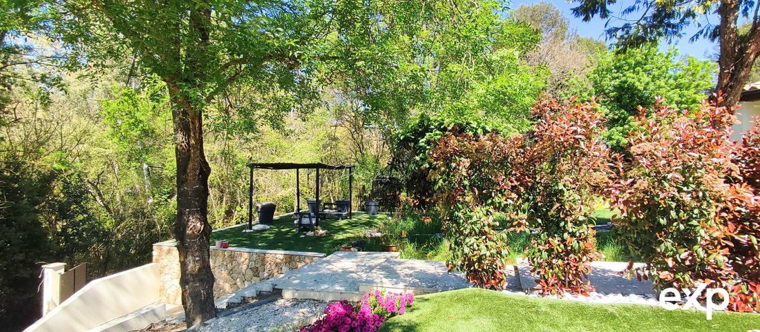 Villa in Nord, Roquefort-les-Pins, France 3 - 17739936