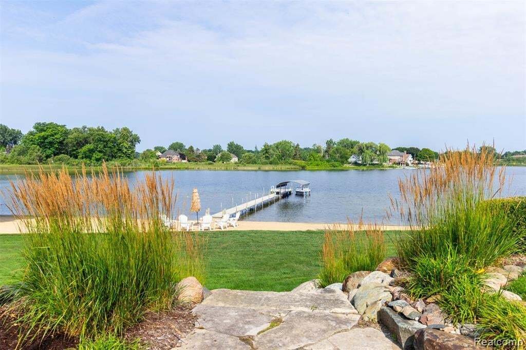 House in Oxford, Michigan, United States 4 - 18309312