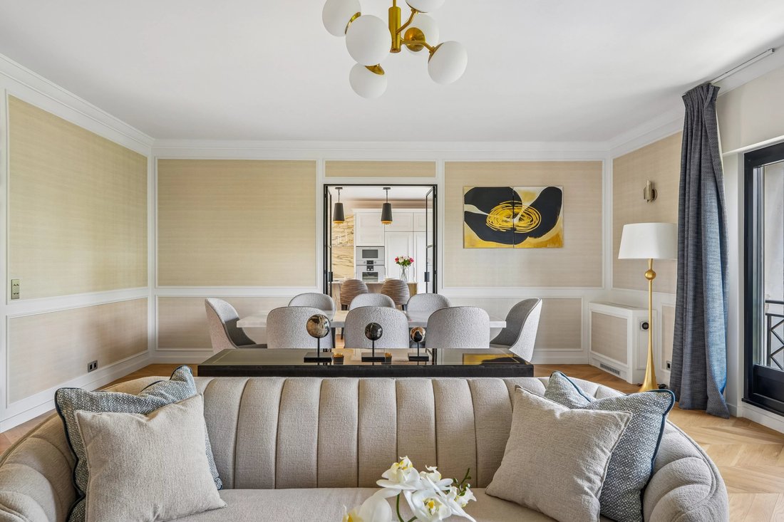 Apartment in Gros Caillou, Paris 7e Arrondissement, Paris 3 - 18574403