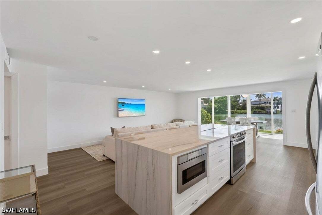Condo in Naples, Florida, United States 3 - 17172805