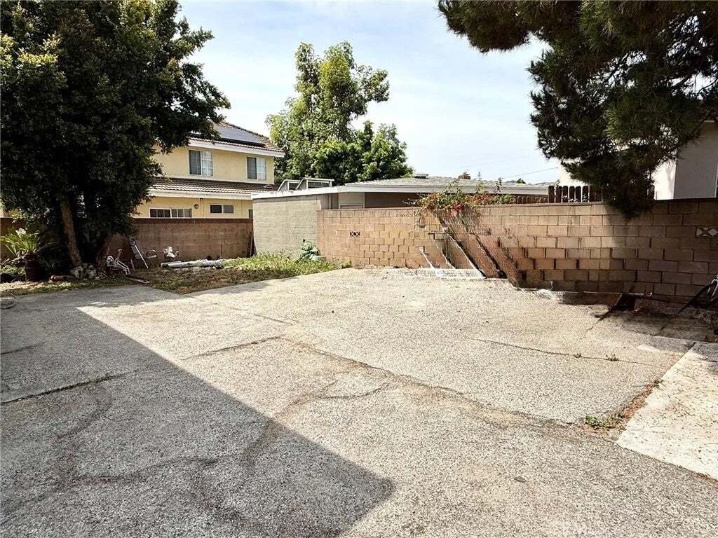 Temple City, California, United States 3 - 18321889