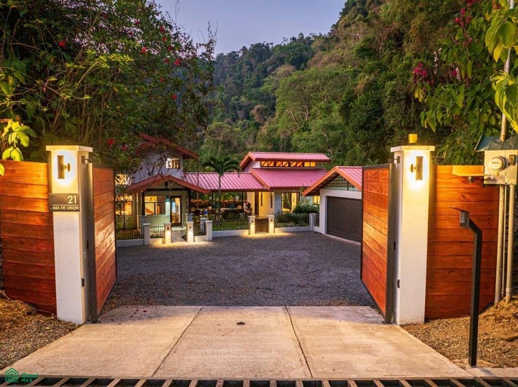 House in Pérez Zeledón, Costa Rica 1 - 17785660