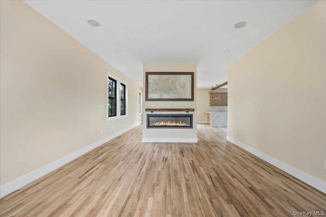 House in Yonkers, New York, United States 3 - 18577126