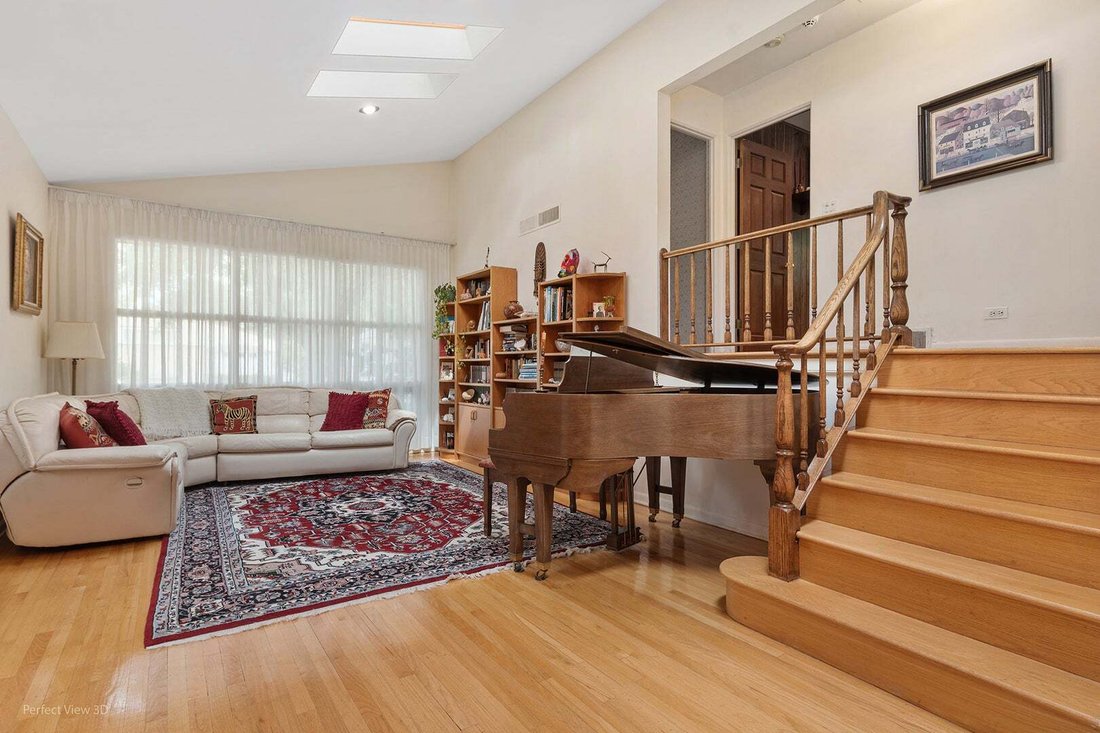 House in Skokie, Illinois, United States 2 - 18577184