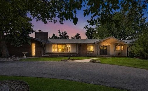 House in Columbine Valley, Colorado, United States 1