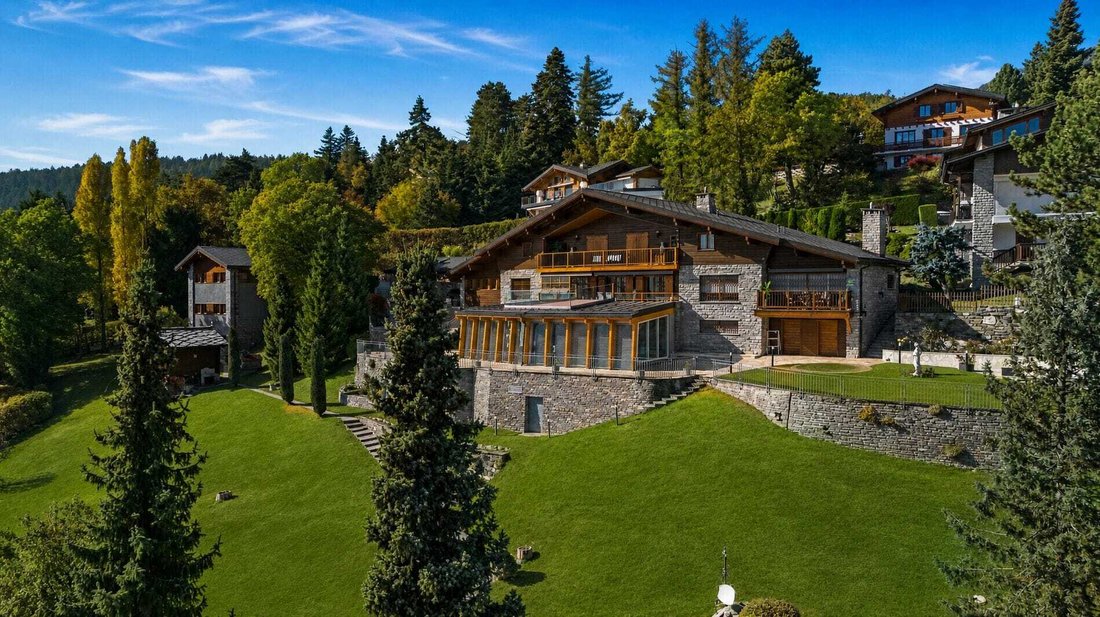 Chalet in Crans-Montana, Valais, Switzerland 1 - 18575876