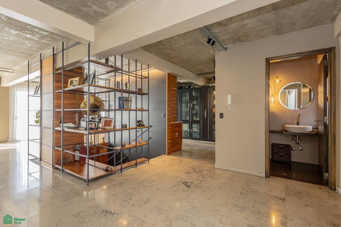 Condo in Buenos Aires, Buenos Aires, Argentina 1 - 17843456