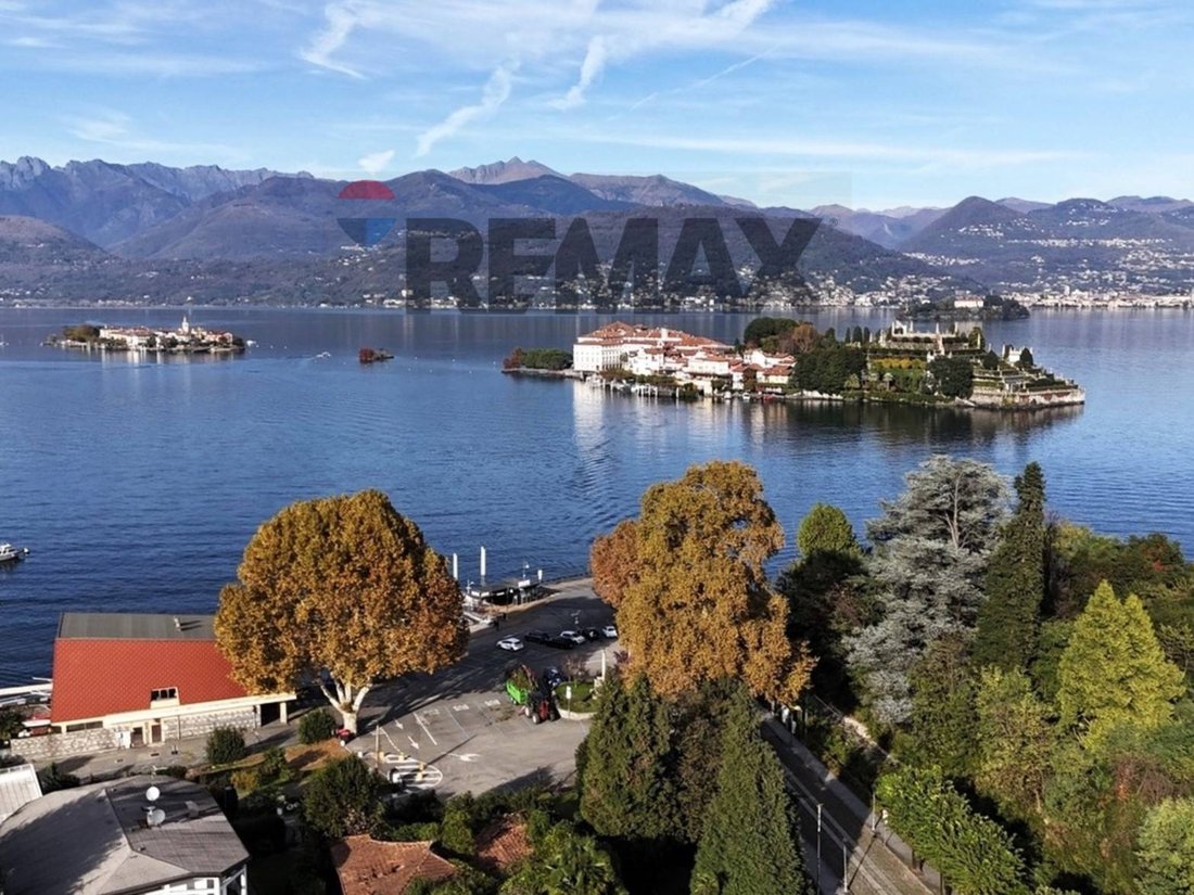 Villa in Stresa, Piedmont, Italy 2 - 18578577