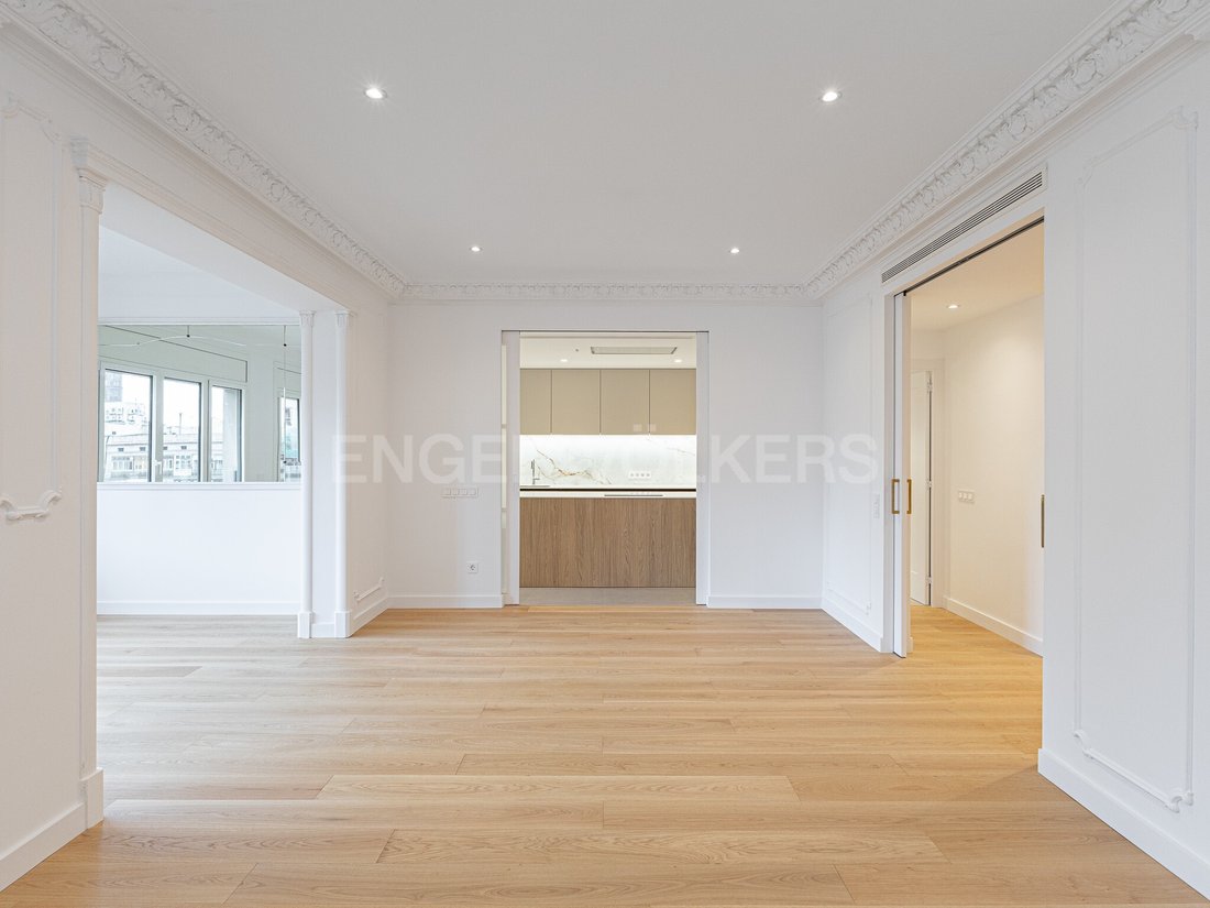 Apartment in Eixample, Barcelona, Spain 5 - 18577722