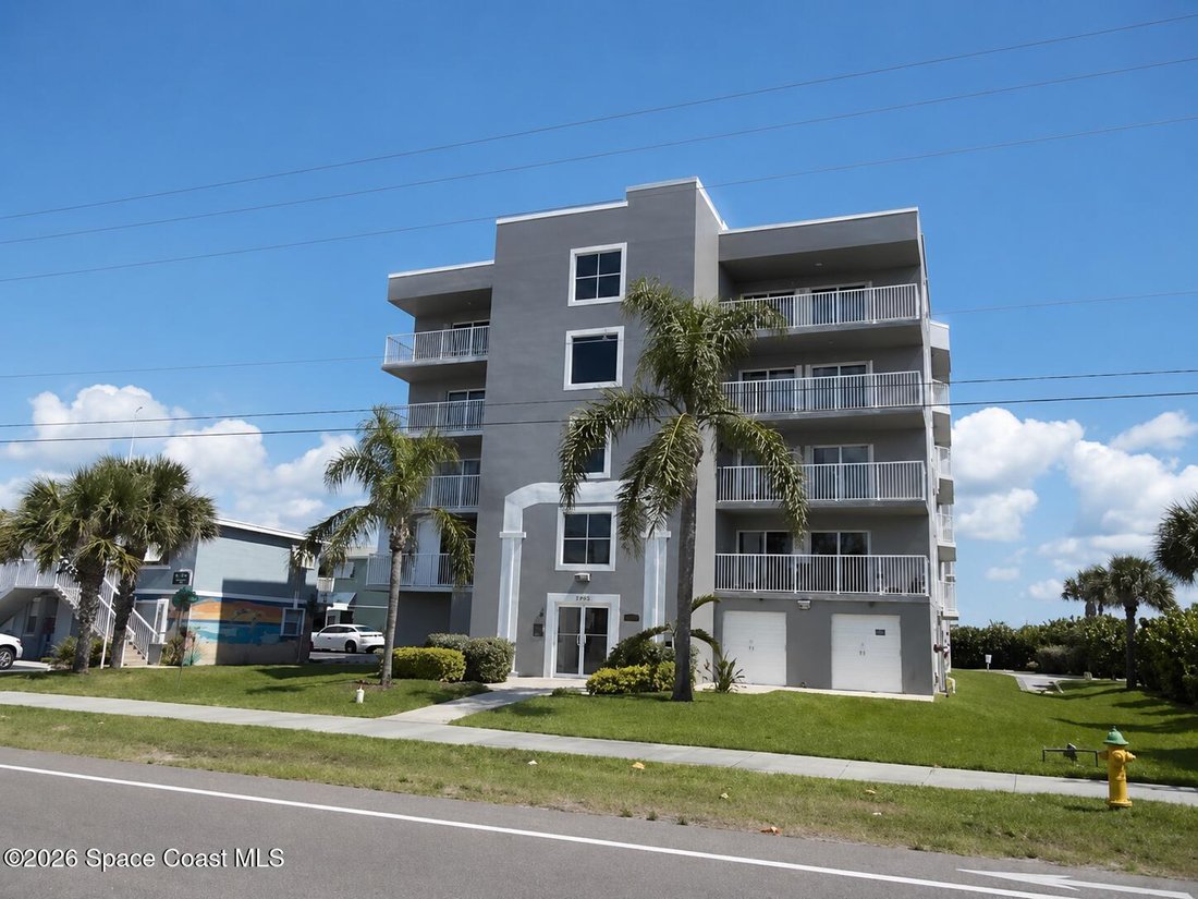 Condo in Cocoa Beach, Florida, United States 2 - 18576979
