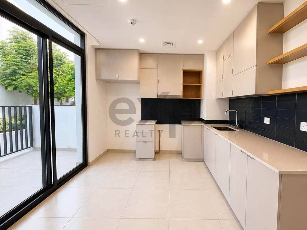 Townhouse in Wadi Al Safa 5, Wadi Al Safa, Dubai 4 - 18574446