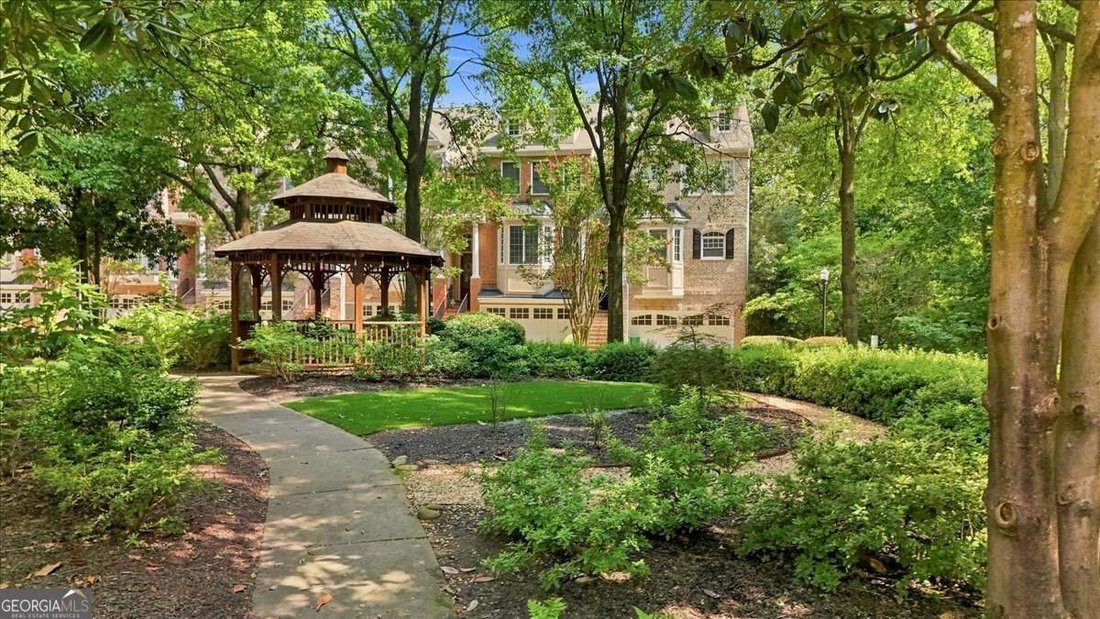 Townhouse in Decatur, Georgia, United States 3 - 18577435