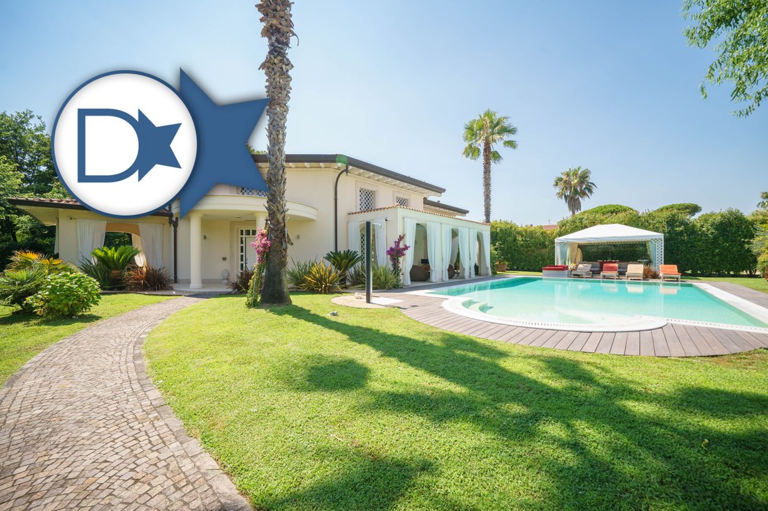 Villa in Caranna-Vaiana, Forte dei Marmi, Tuscany 1 - 18574139