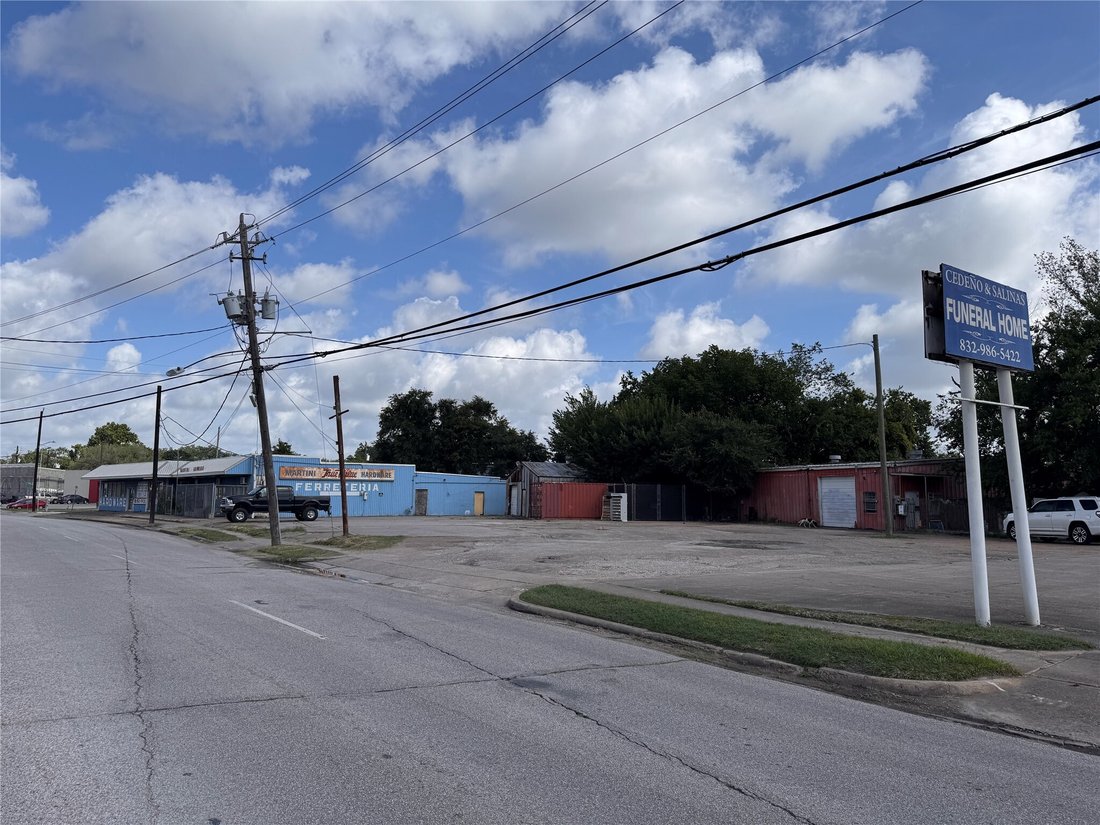 Land in Houston, Texas, United States 4 - 18574370