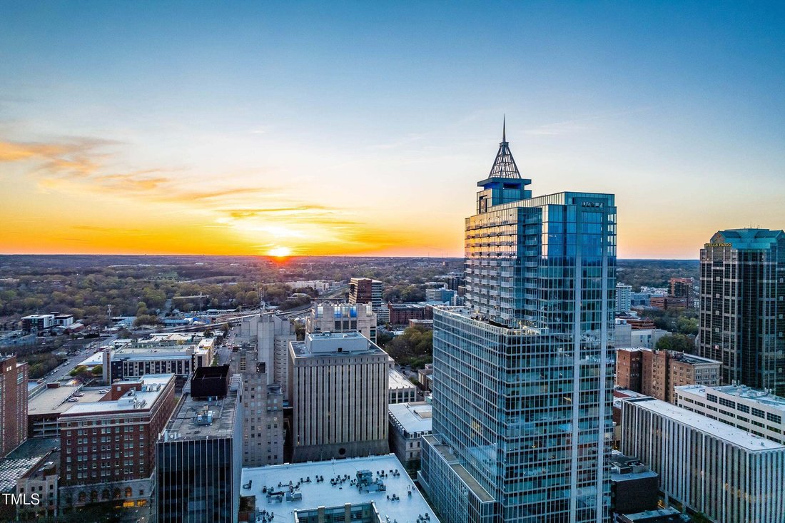 Condo in Raleigh, North Carolina, United States 1 - 18576258