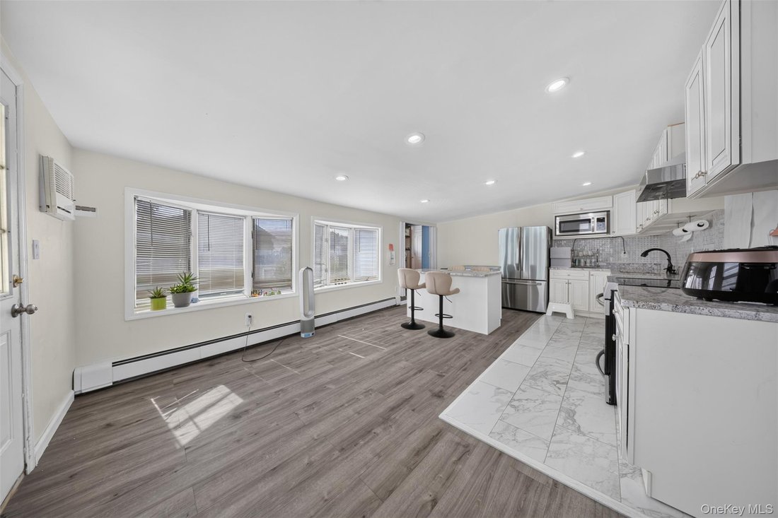 House in New York, New York, United States 2 - 18577089