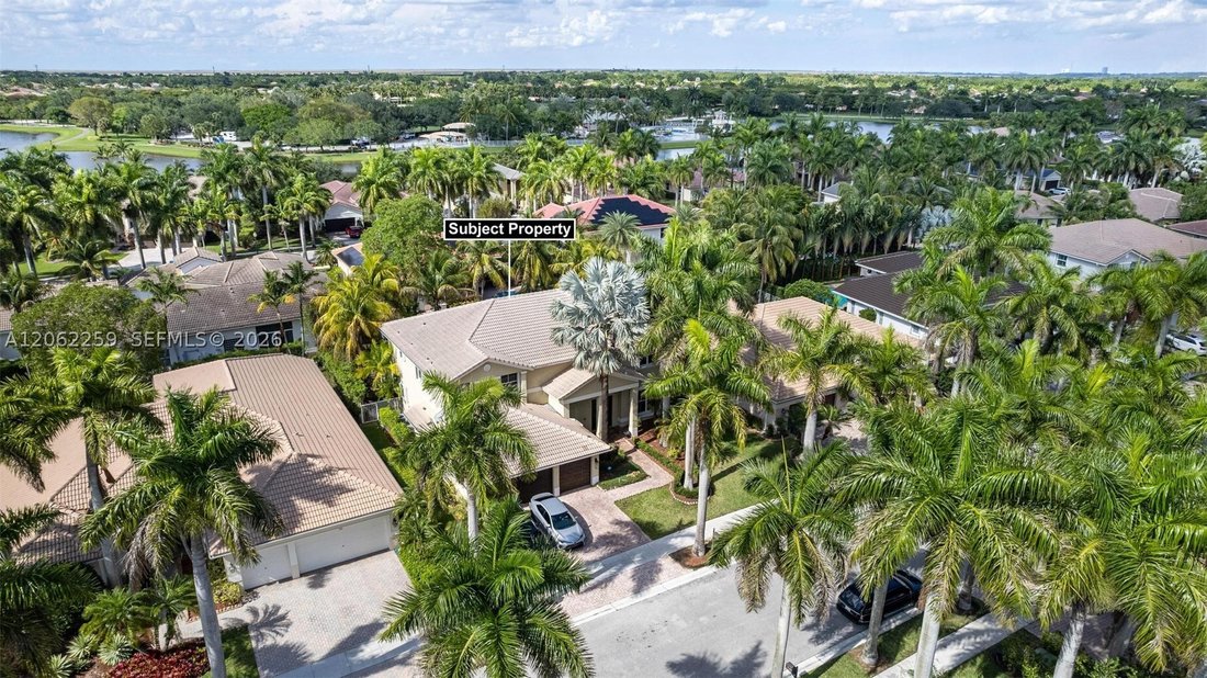 House in Weston, Florida, United States 5 - 18576388