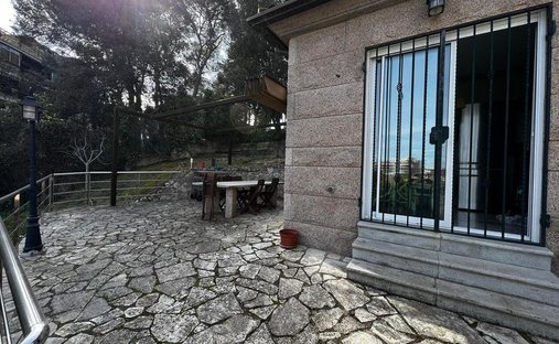 Villa en Montrás, Cataluña, España 1