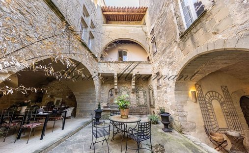 Haus in Uzès, Okzitanien, Frankreich 1