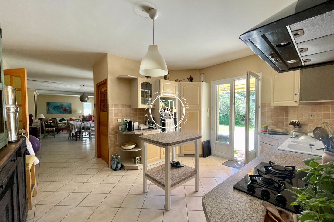 Villa a Uzès, Occitania, Francia 5 - 18574808