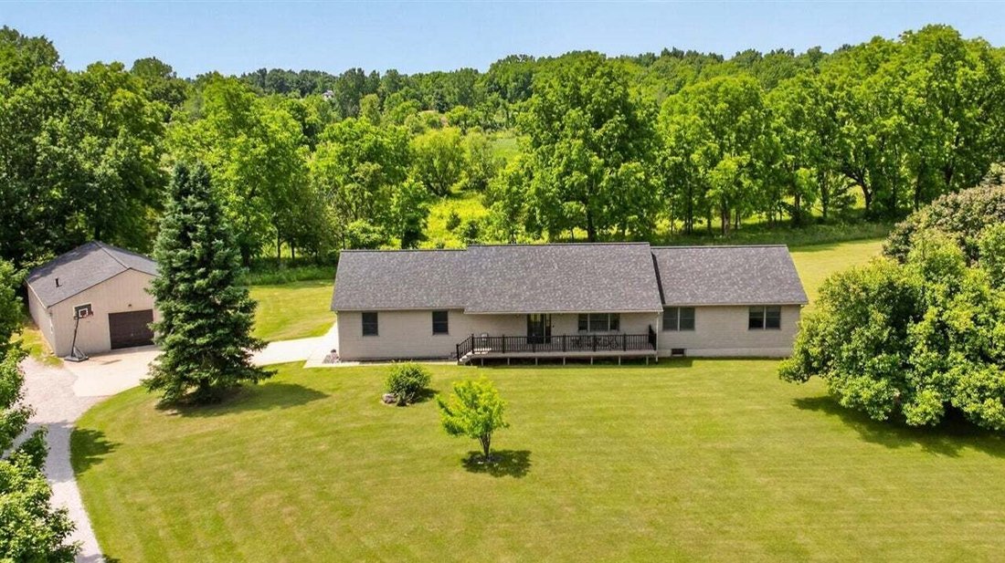 House in Manchester, Michigan, United States 1 - 18321066