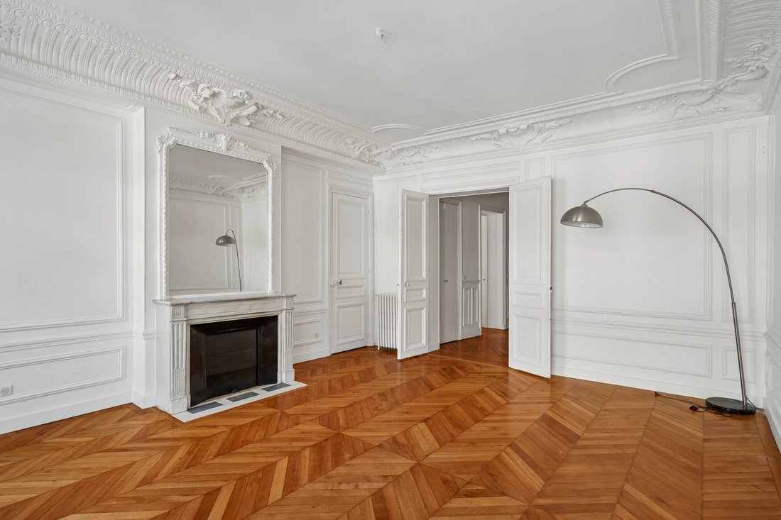 Apartment in Paris 8e Arrondissement, Paris, France 2 - 18574400