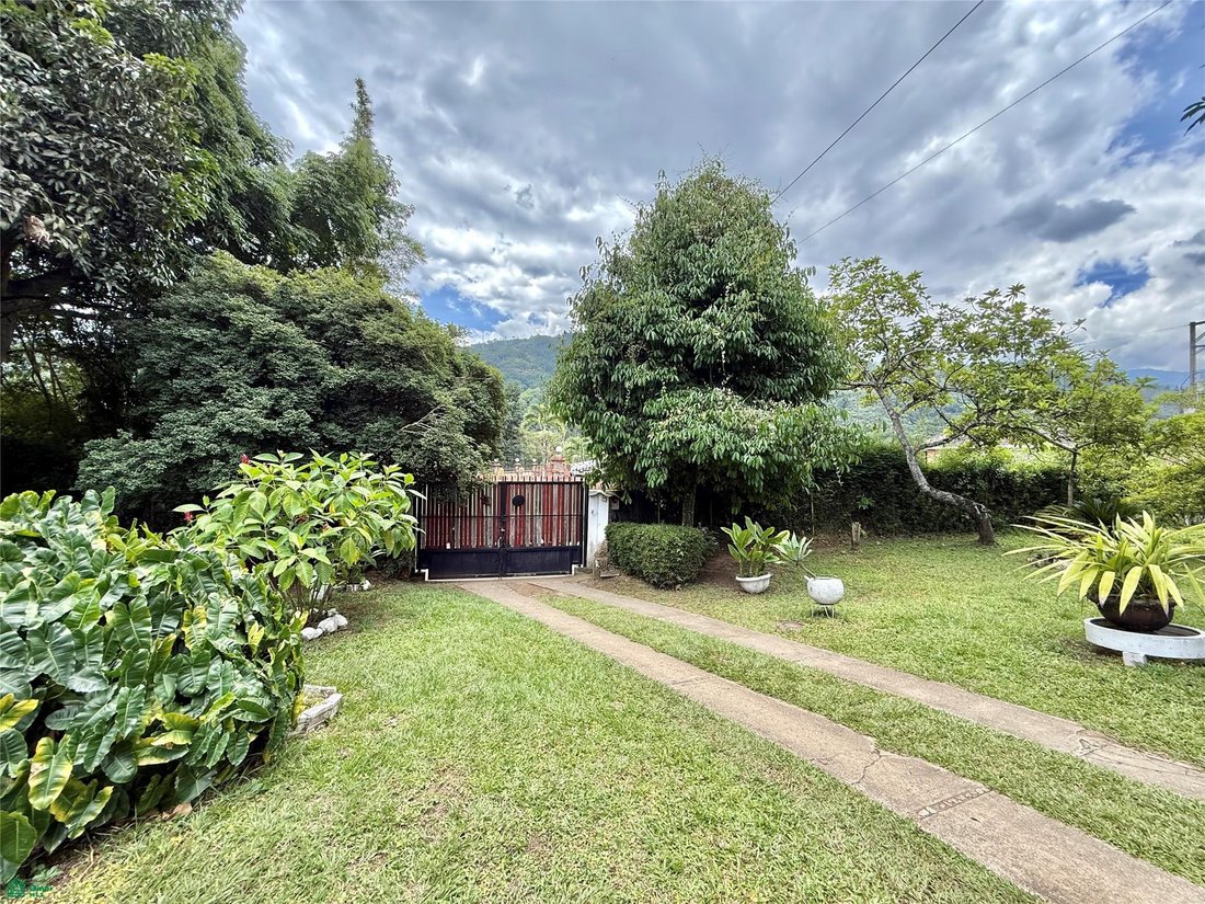 Land in Bucaramanga, Santander, Colombia 1 - 18340170