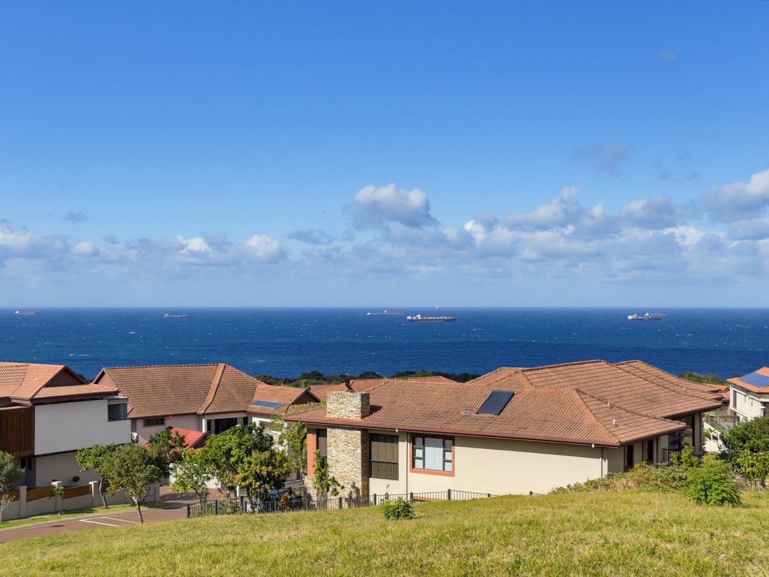 Land in La Lucia, KwaZulu-Natal, South Africa 1 - 18575277