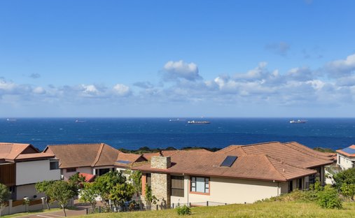 Land in La Lucia, KwaZulu-Natal, South Africa 1