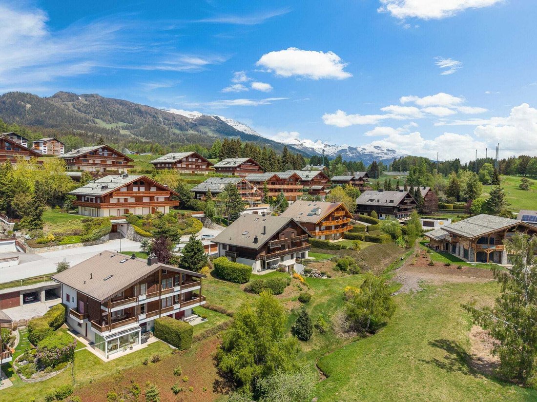Apartment in Crans-Montana, Valais, Switzerland 1 - 18576417