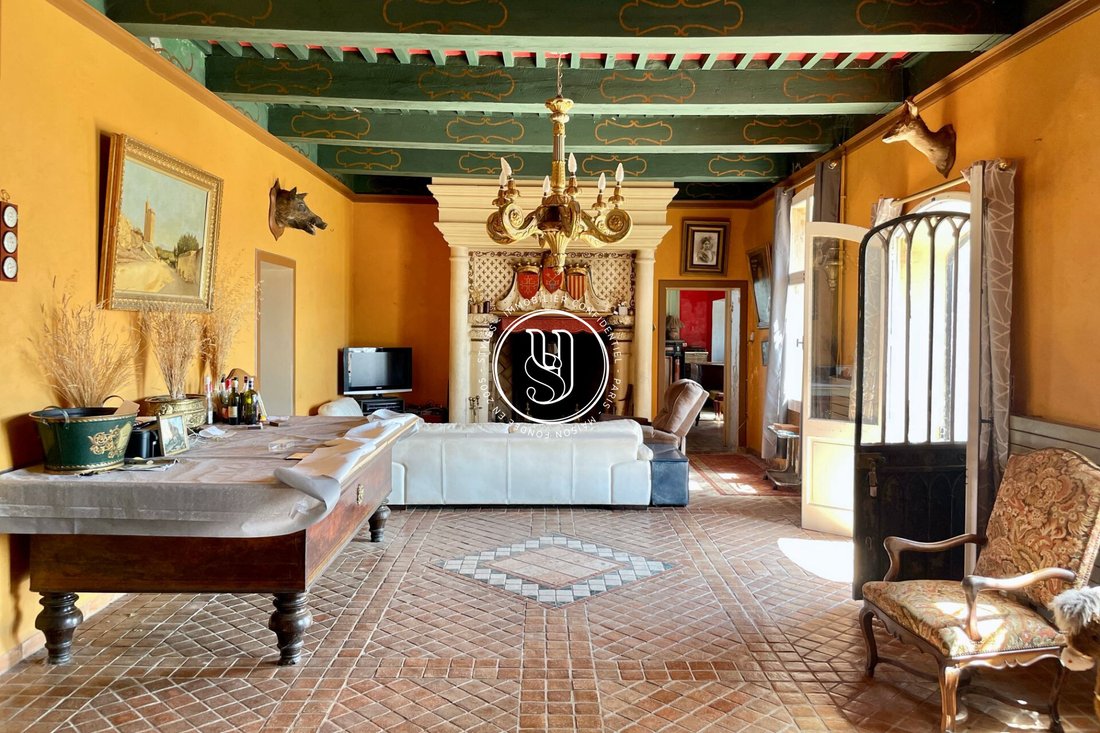 Villa in Uzès, Occitania, France 4 - 18574664
