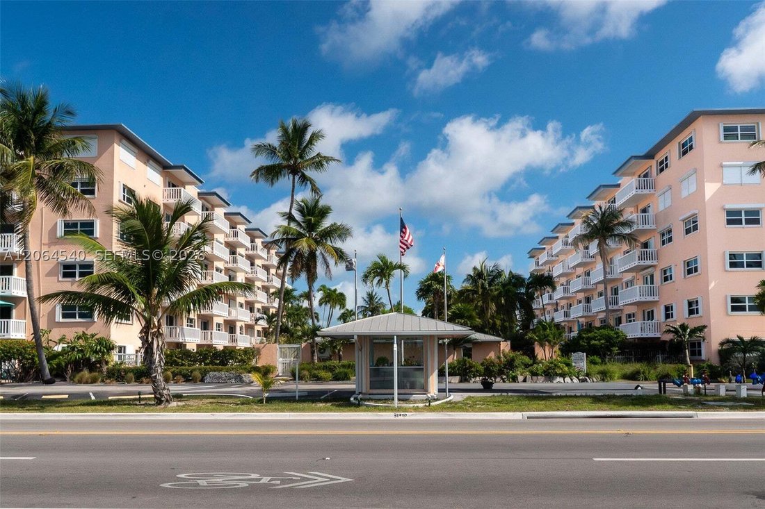 Condo in Key West, Florida, United States 5 - 18576955