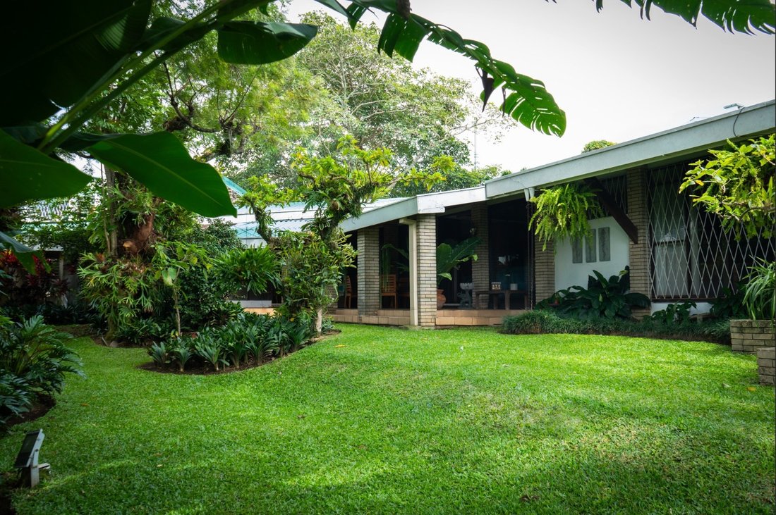 House in Cinco Esquinas, San José Province, Costa Rica 3 - 18576268