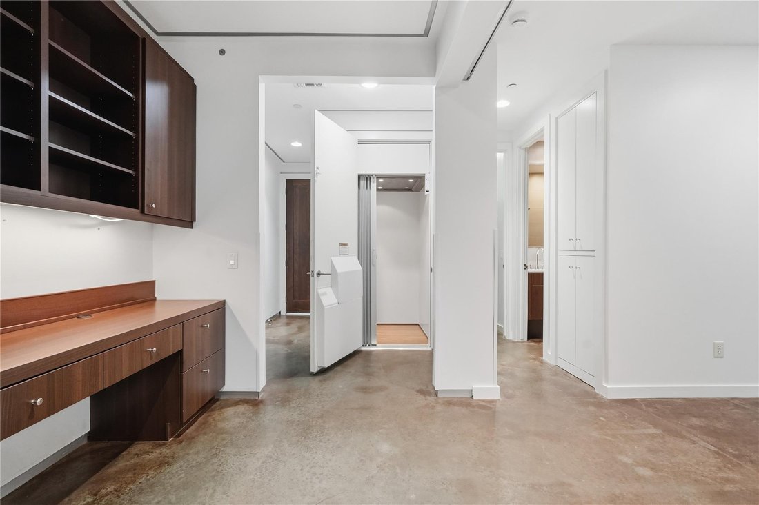 House in Houston, Texas, United States 4 - 18577854