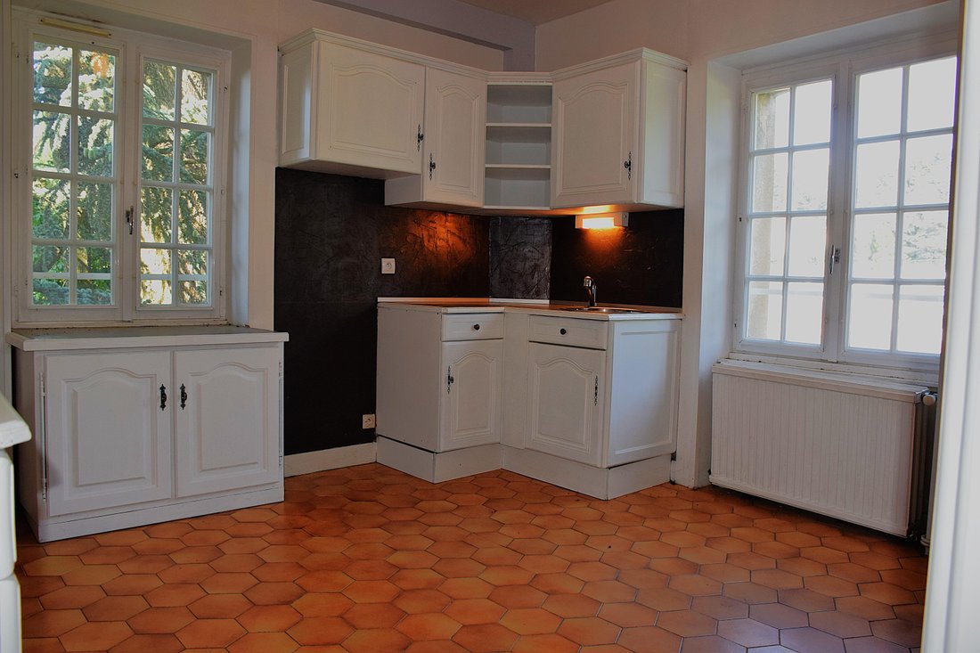 Estate in Saint-Heand, Auvergne-Rhône-Alpes, France 5 - 17324958